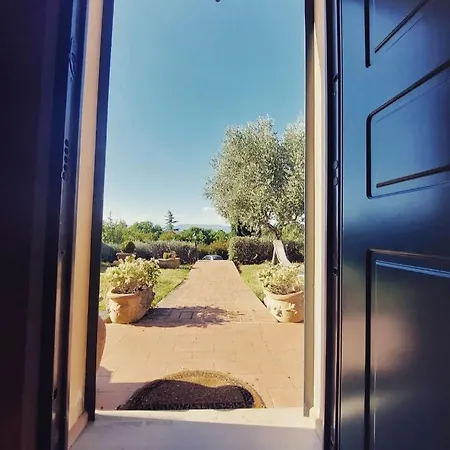 La Casa Di Ale بيت للعطل